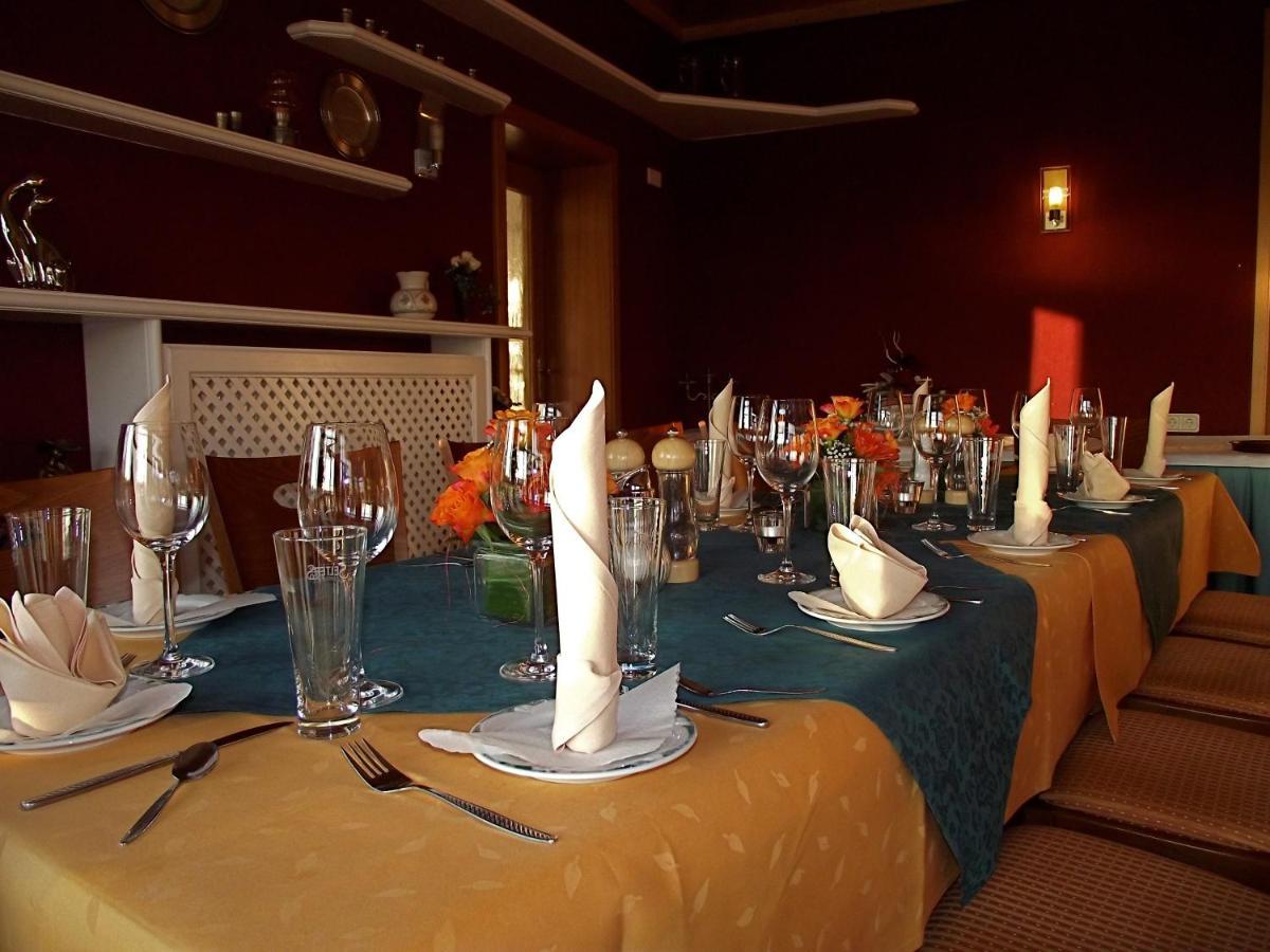 Ferienhotel Wolfsmuehle Rodishain Екстер'єр фото